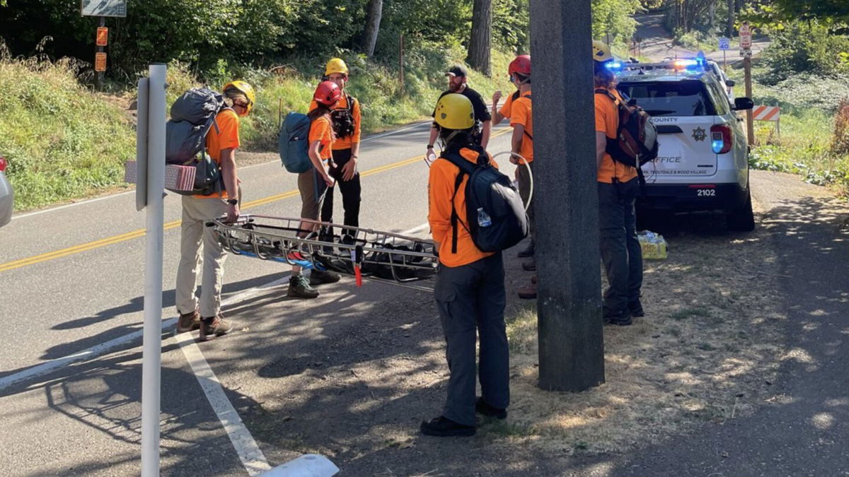 <i>Multnomah Co. Sheriff's Office/KPTV</i><br/>Rescue & Recovery crews on scene after a hiker fell to their death at Angel's Rest trail in Multnomah County.