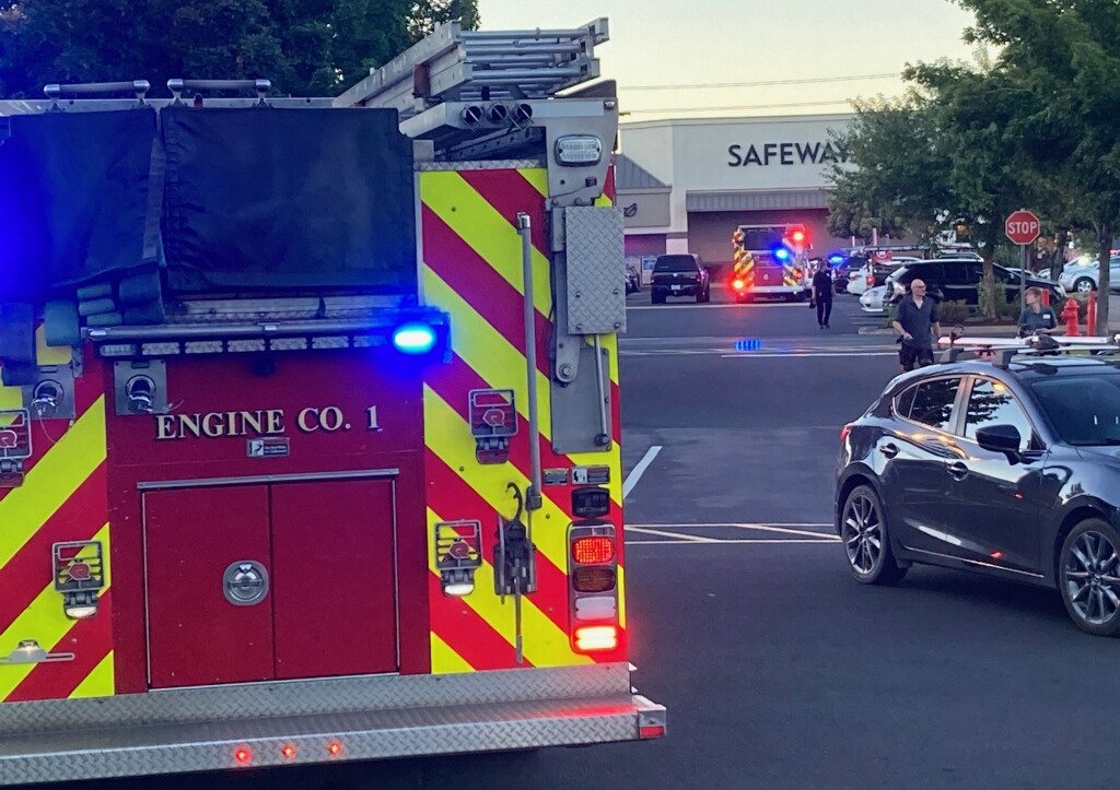 Police, fire medics rushed to NE Bend Safeway on unconfirmed reports of shooting Sunday evening
