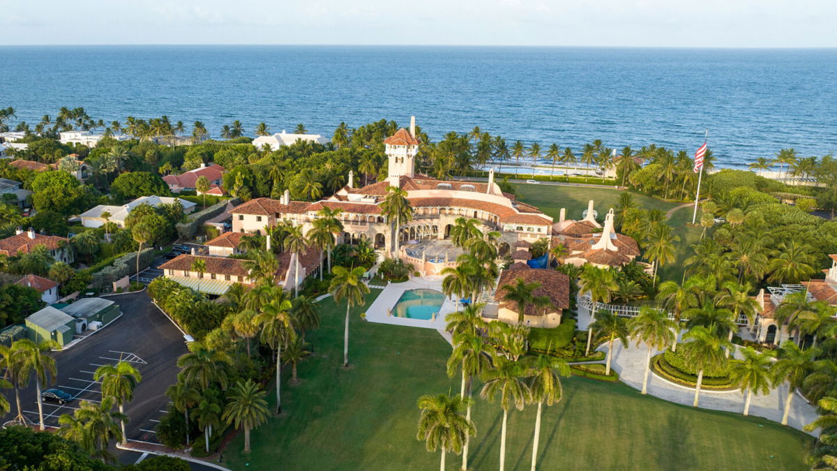 <i>Steve Helber/AP</i><br/>This is an aerial view of Donald Trump's Mar-a-Lago estate on August 10 in Palm Beach