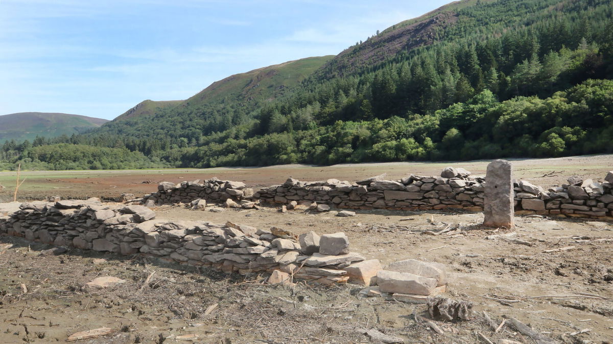 <i>Phil Blagg Photography</i><br/>Lake Vyrnwy -- a reservoir in Powys