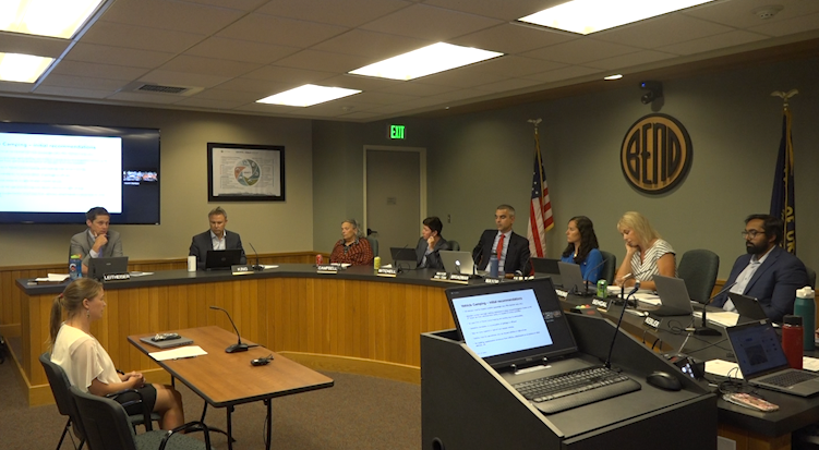 Bend city councilors reflect on Safeway tragedy, discuss vehicle aspect of unsanctioned camping codes