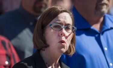 See the former jobs of the governor of Oregon