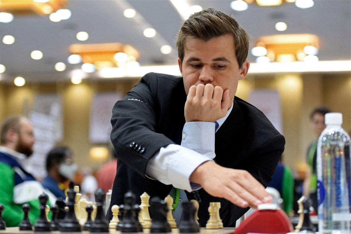 <i>Arun Sankar/AFP/Getty Images</i><br/>Carlsen's loss to Niemann was his first since October 2020.