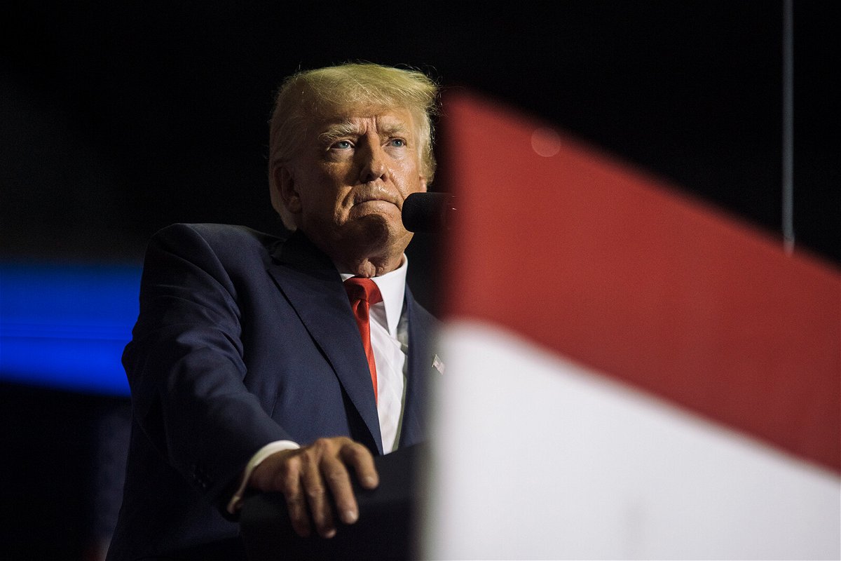<i>Andrew Spear/The Washington Post/Getty Images</i><br/>Former US President Donald Trump speaks at a rally in Youngstown