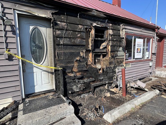 Fire burns exterior of Bend NE Third Street business; investigators call it area’s second apparent arson in days