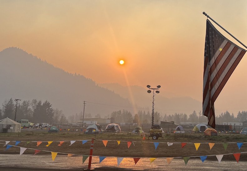 Despite Red Flag Warning, crews bring 124,000-acre Cedar Creek Fire to 45% containment