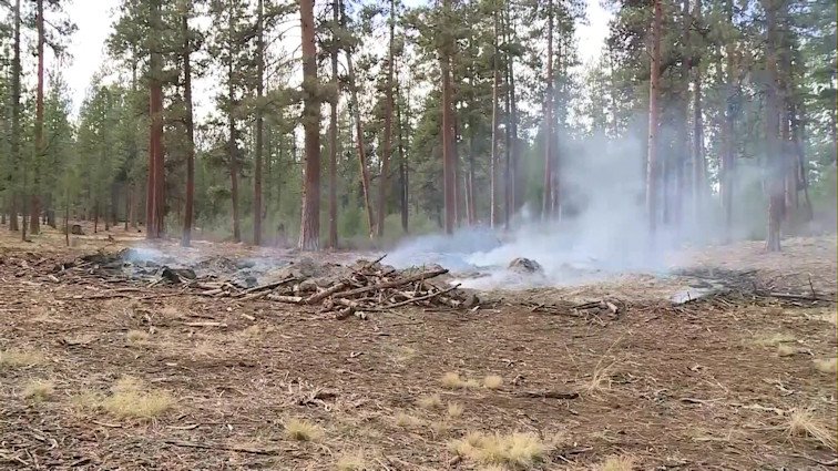 Outdoor debris burning season set to open Friday near Bend and Sisters, officials say