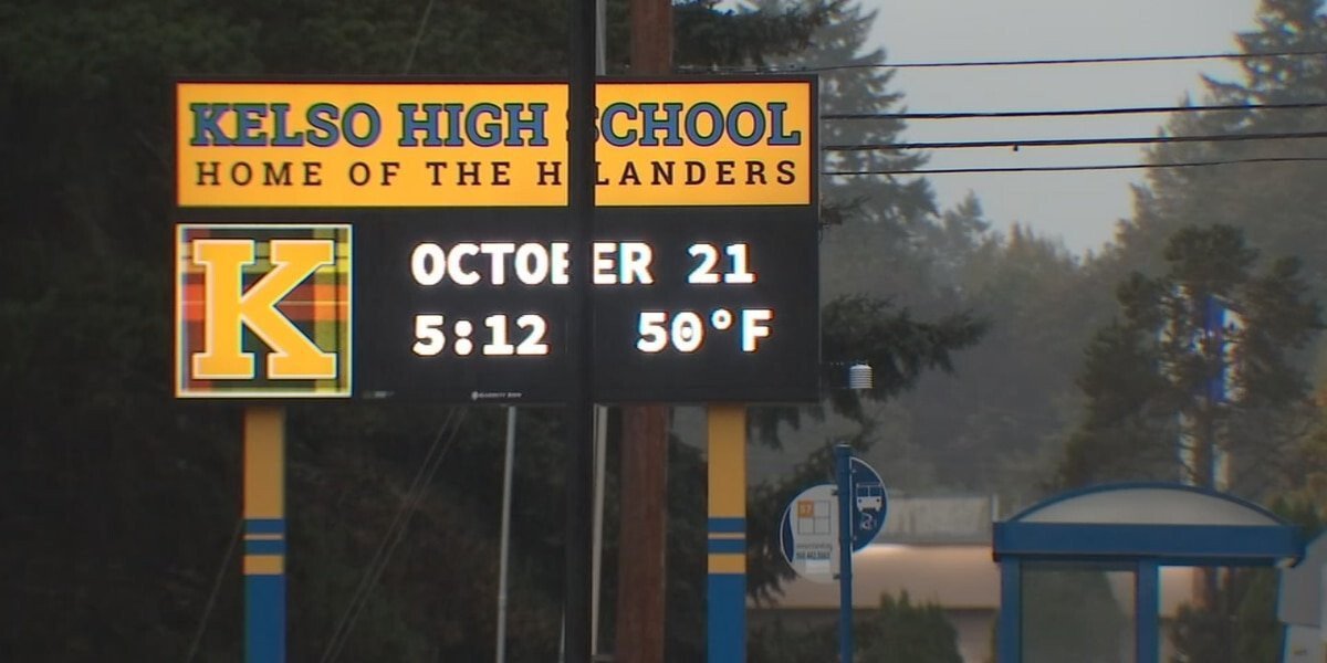 <i>KPTV</i><br/>The Kelso School District asked parents and family not to go near or attempt to enter the school.