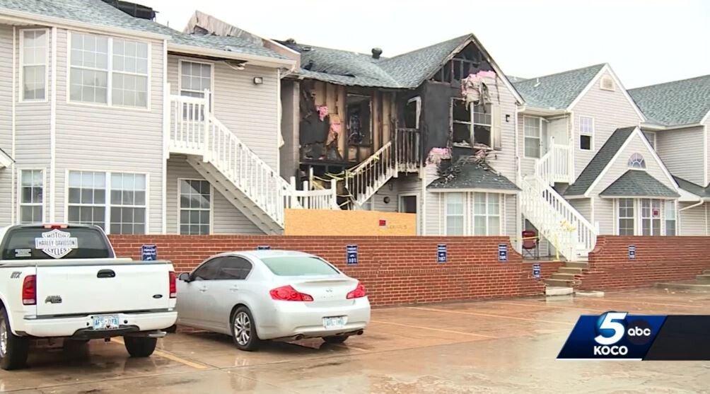 <i>KOCO</i><br/>Firefighters rescued a young child from a burning building in Oklahoma City.