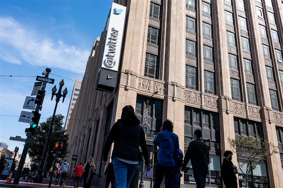 <i>David Paul Morris/Bloomberg/Getty Images</i><br/>Shares of Twitter dropped in pre-market trading Friday. The Twitter headquarters building is pictured here in San Francisco