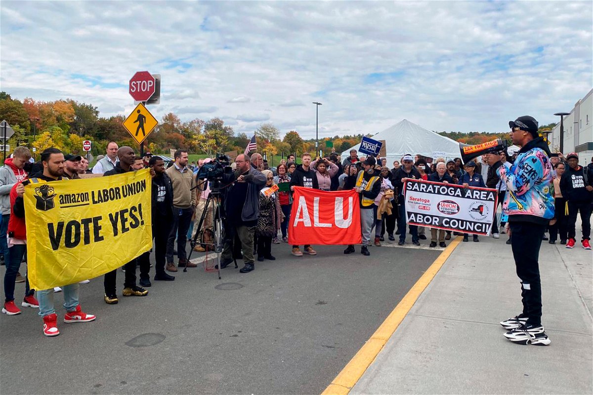 <i>Rachel Phua/AP/FILE</i><br/>Amazon workers in upstate New York have voted against forming a union. Amazon workers here rally in Castleton-On-Hudson