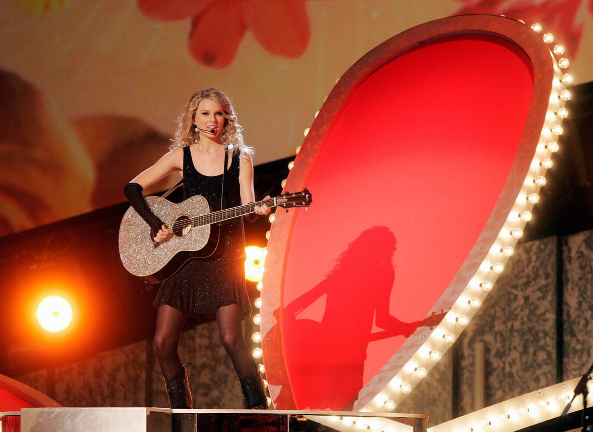 <i>Mark Humphrey/AP</i><br/>Taylor Swift performs at the 41st Annual Country Music Association Awards in November 2007