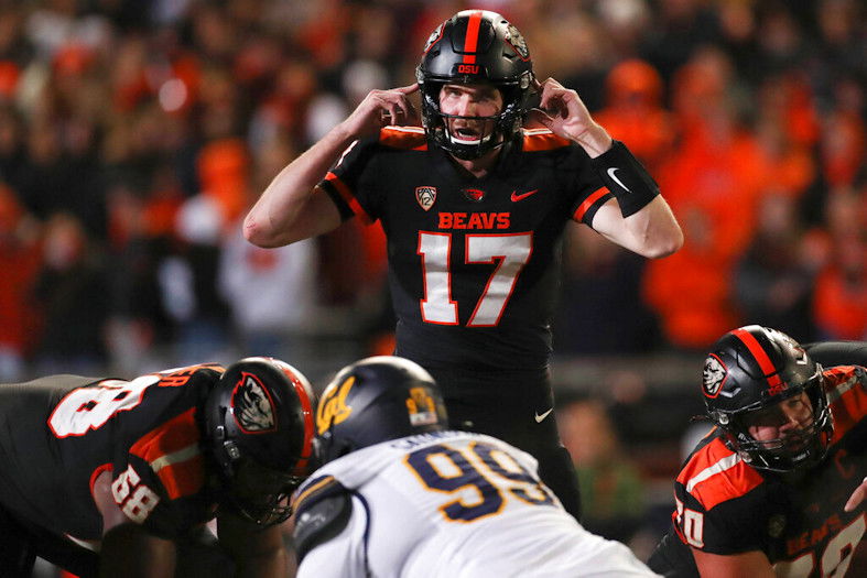 Oregon State quarterback Ben Gulbranson (17) calls out to teammates during the first half of an NCAA college football game against California on Saturday