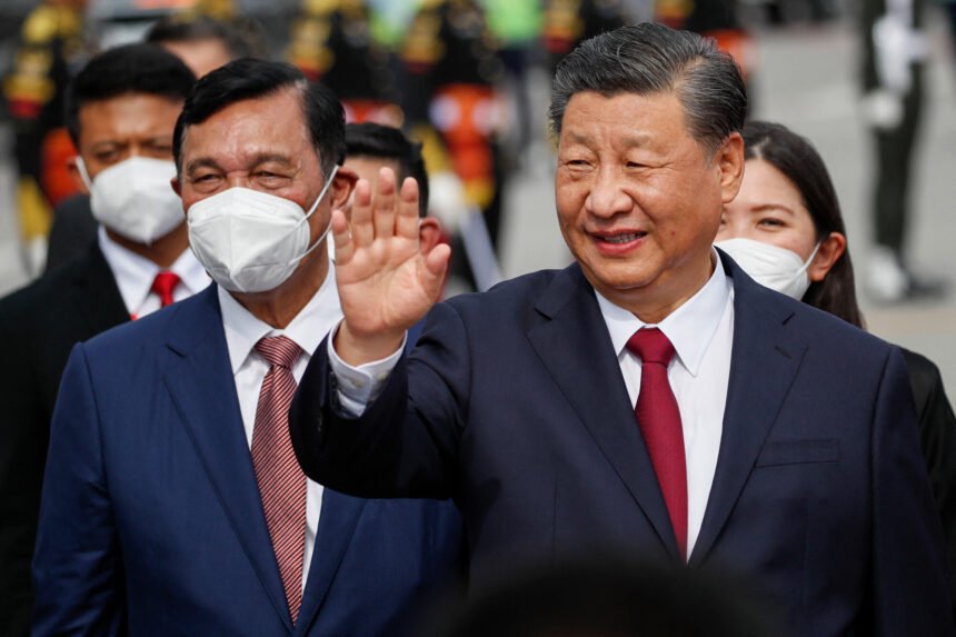 With Biden and Putin absent from APEC, China's Xi takes center stage - KTVZ