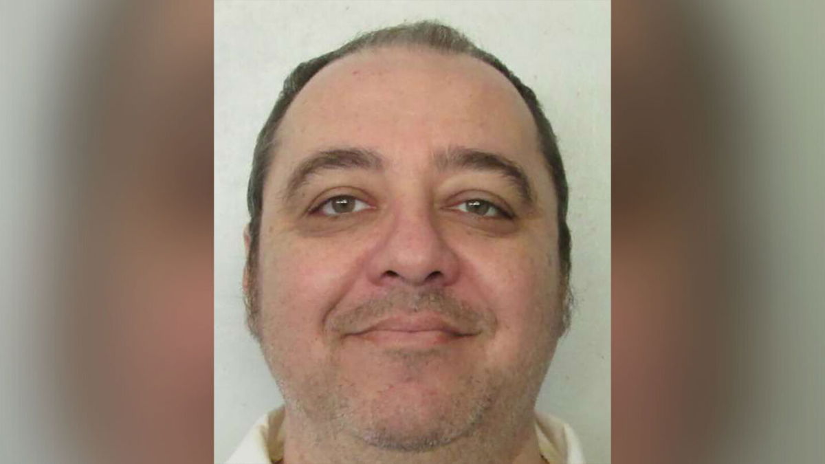 <i>Alabama Department of Corrections</i><br/>An Alabama judge granted an emergency motion on November 18 to preserve evidence filed by the attorneys of death row inmate Kenneth Smith after his execution was called off on Thursday.