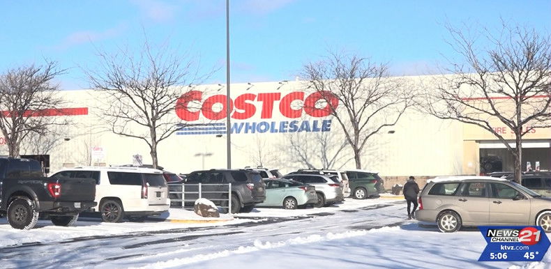 New Larger Bend Costco Still Has City Hurdle To Clear KTVZ   Bend Costco Snow 1229 