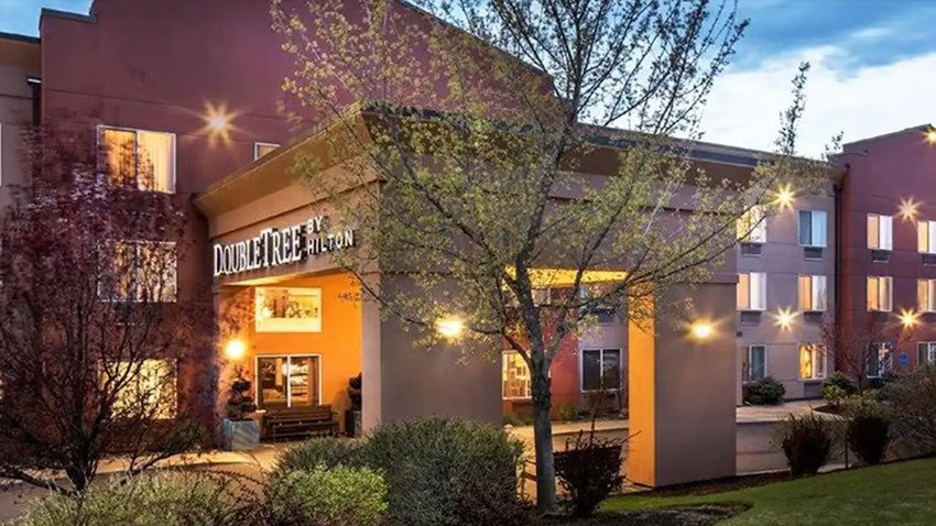 Idaho firm acquires DoubleTree by Hilton Hotel in downtown Bend, plans major renovation, rebranding