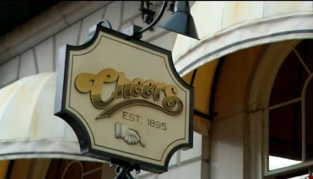 'Cheers' fans head to Boston's iconic bar to pay tribute to Kirstie ...