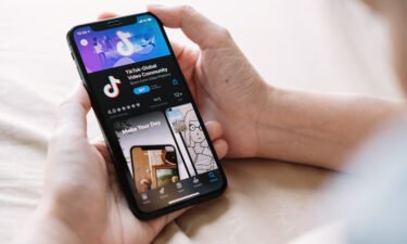 US lawmakers has introduced new legislation that aims to ban TikTok from operating in the United States.