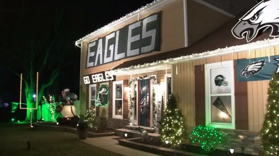 Super fan behind Philadelphia Eagles man cave preps for Super Bowl