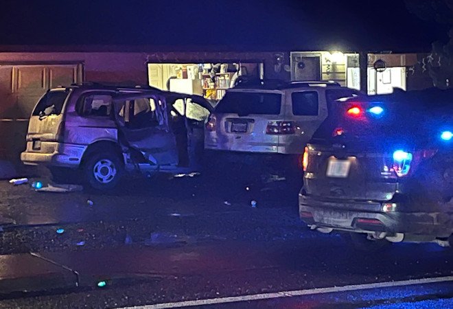 Redmond minivan crash into duplex Tyson 111