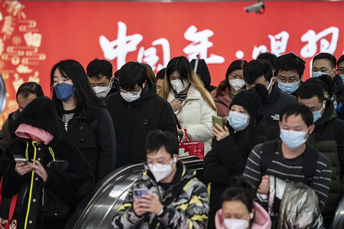<i>Qilai Shen/Bloomberg/Getty Images</i><br/>Commuters at a subway station in Shanghai