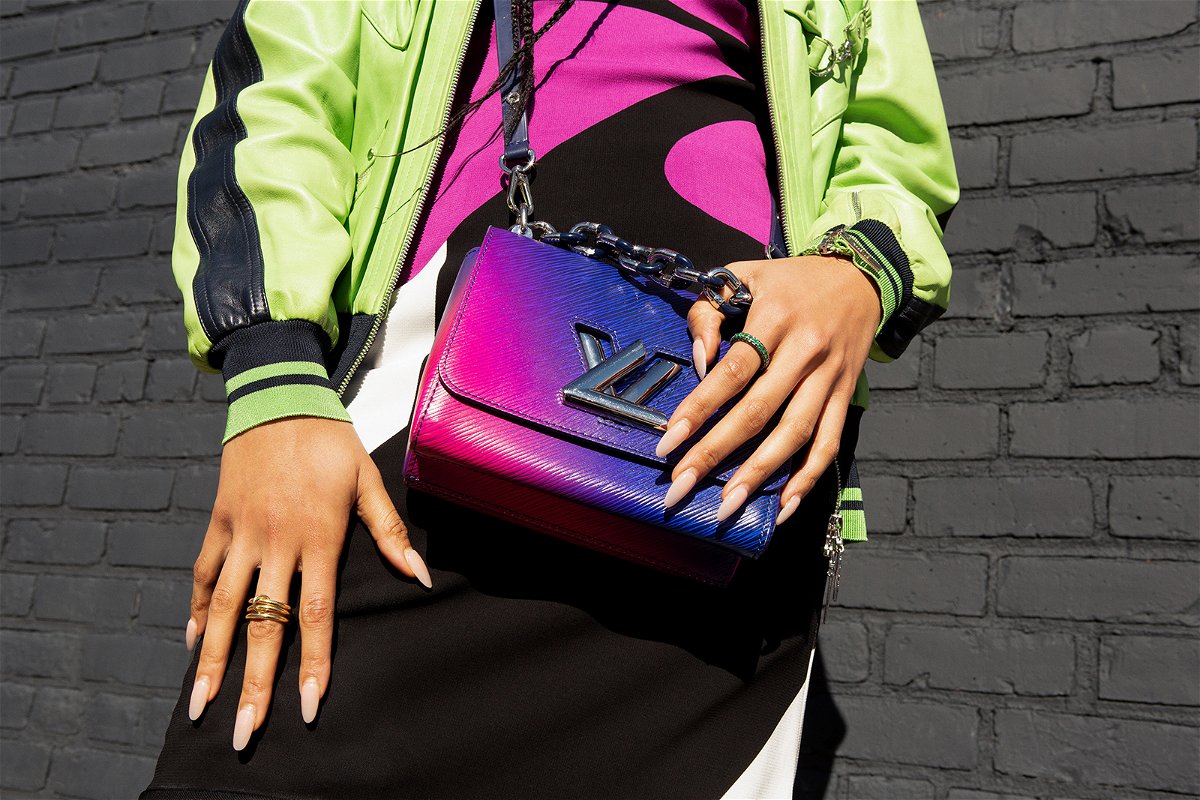 Resale value of Gucci, Chanel, Louis Vuitton handbags is falling - KTVZ