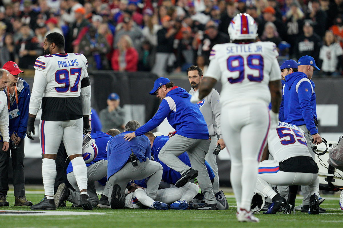 Bills' Hamlin in critical condition after collapse on field - KTVZ