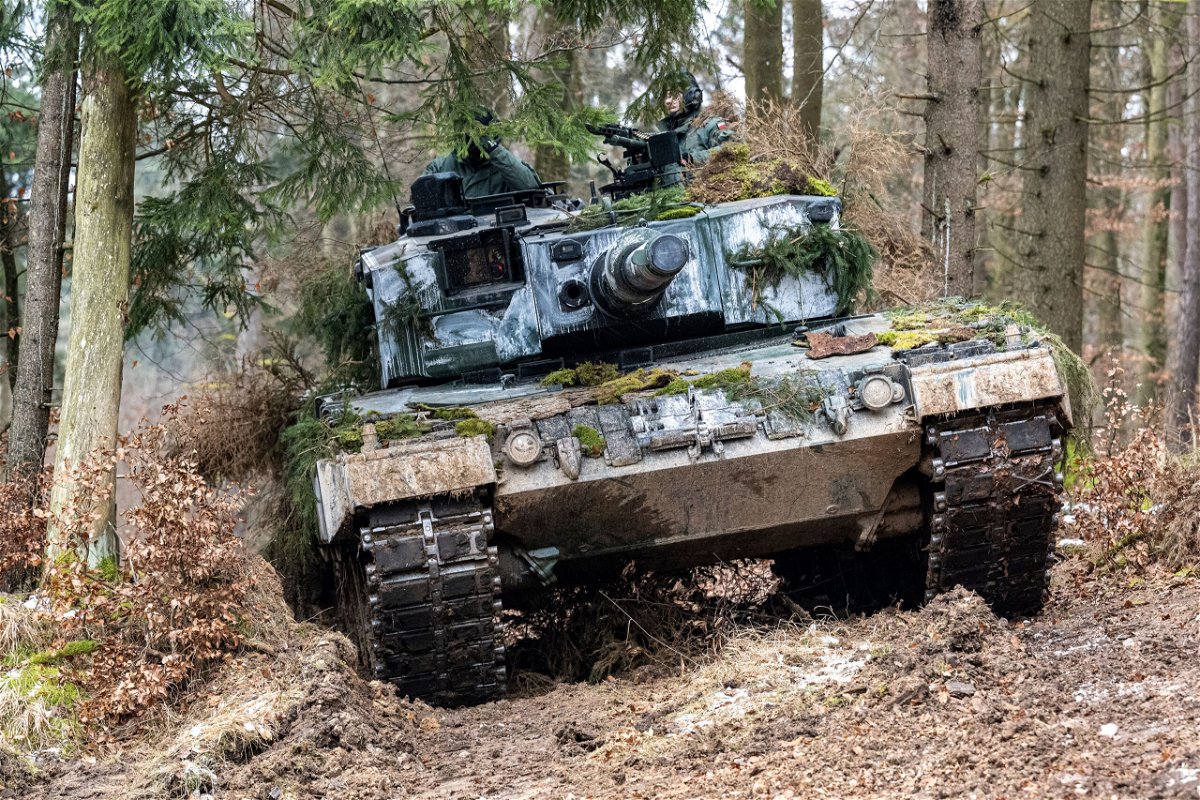 <i>Armin Weigel/picture-alliance/dpa/AP</i><br/>Several European armies use Leopard 2 tanks.