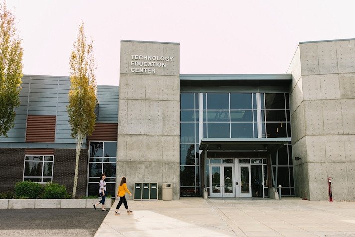 Events celebrating COCC Redmond's 25-year milestone will be on March 9 and May 19 in the campus's Technology Education Center