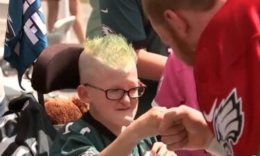 Zach Ertz and the Ertz Family Foundation surprised a 15-year-old Eagles superfan