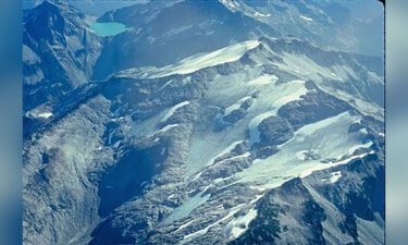 Hinman Glacier seen in 1988 with four separate ice masses.