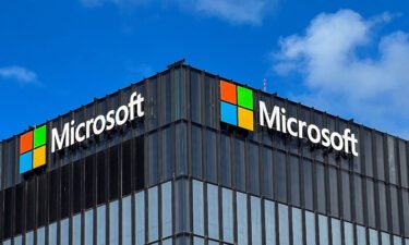 Microsoft's Outlook service experienced a widespread outage late Monday. The company reported  "gradual recovery" of the service early Tuesday.