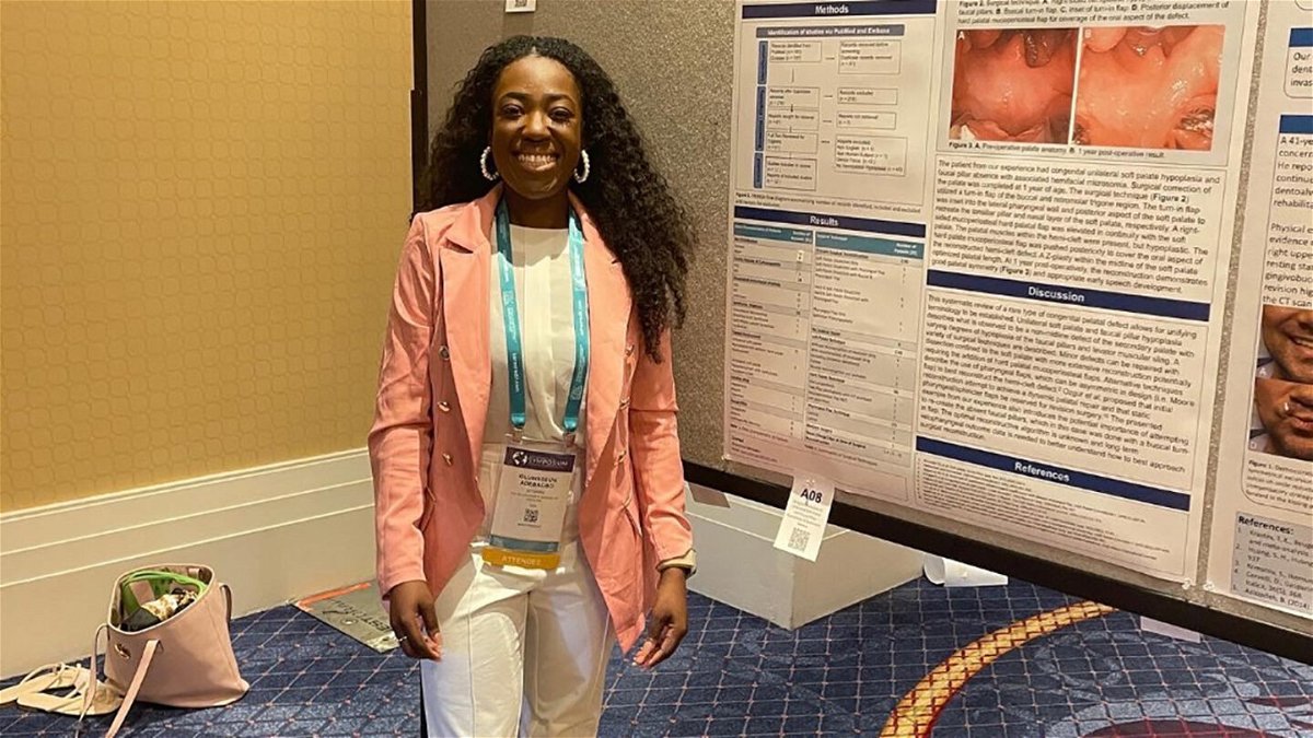 <i>Oluwaseun Adebagbo</i><br/>Seun Adebagbo presenting her poster presentation as a first author at an international symposium and annual meeting of the American Academy of Facial Plastic and Reconstructive Surgery.
