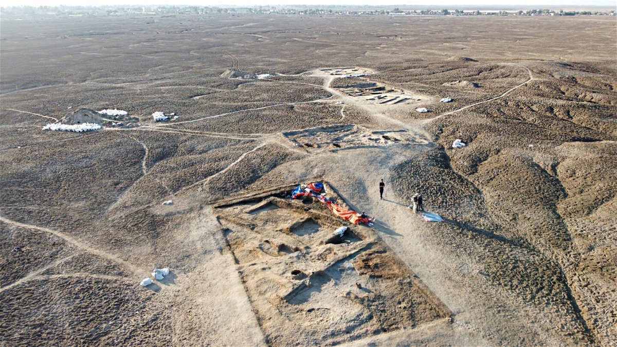 <i>Lagash Archaeology Project</i><br/>Researchers uncovered an ancient tavern in southern Iraq.