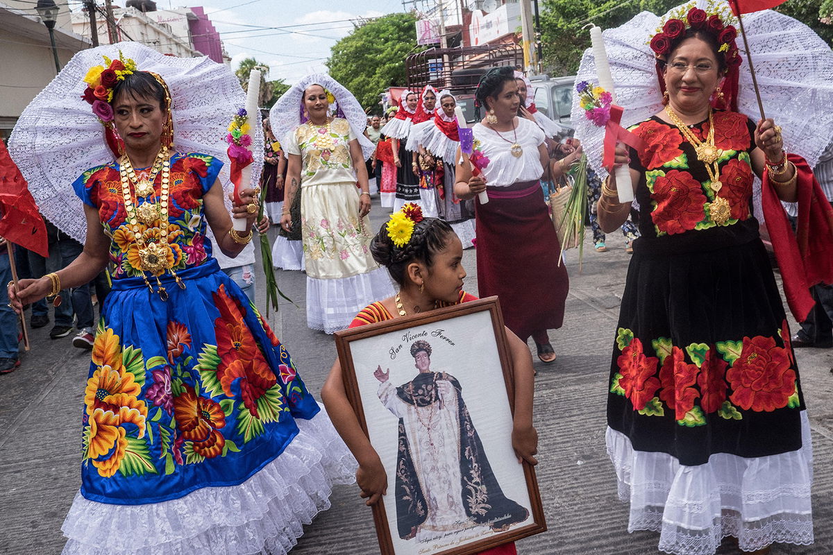 This community in southern Mexico has defied the gender binary for  generations - KTVZ