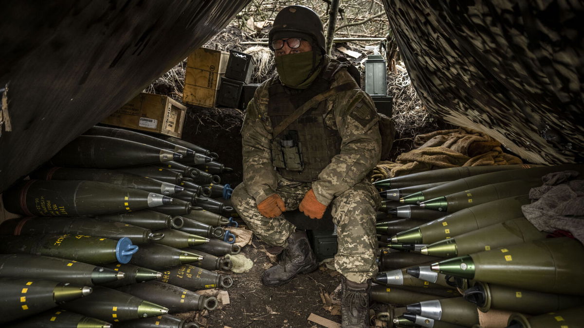 <i>Muhammed Enes Yildirim/Anadolu Agency via Getty Images</i><br/>A Ukrainian serviceman is seen at an artillery position in Zaporizhzhia