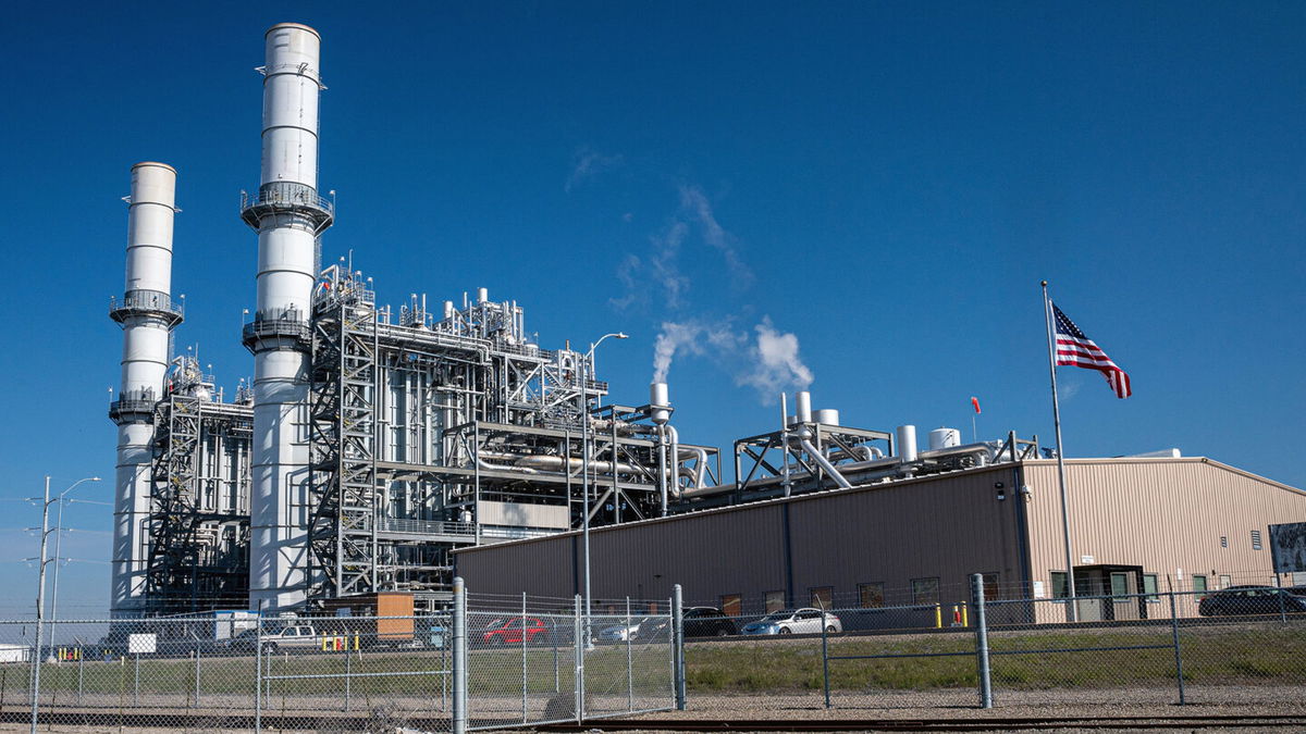 <i>David Paul Morris/Bloomberg/Getty Images</i><br/>A natural gas-fired power plant in Antioch