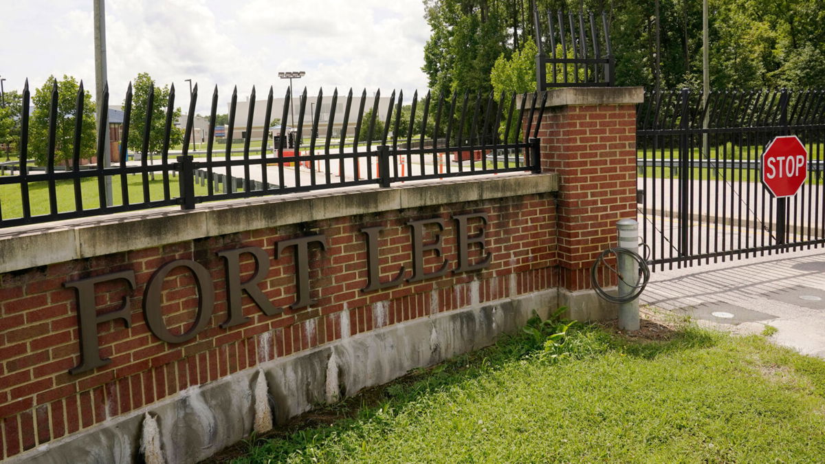 <i>Steve Helber/AP</i><br/>A sign marks one of the entrances of the US Army base Fort Lee