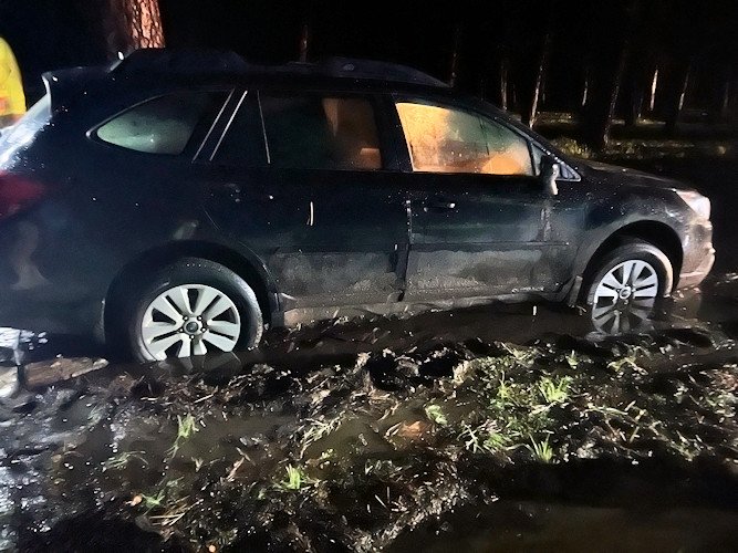 Motorists in Maury Mountains called for help recently when their car got stuck in mud and water