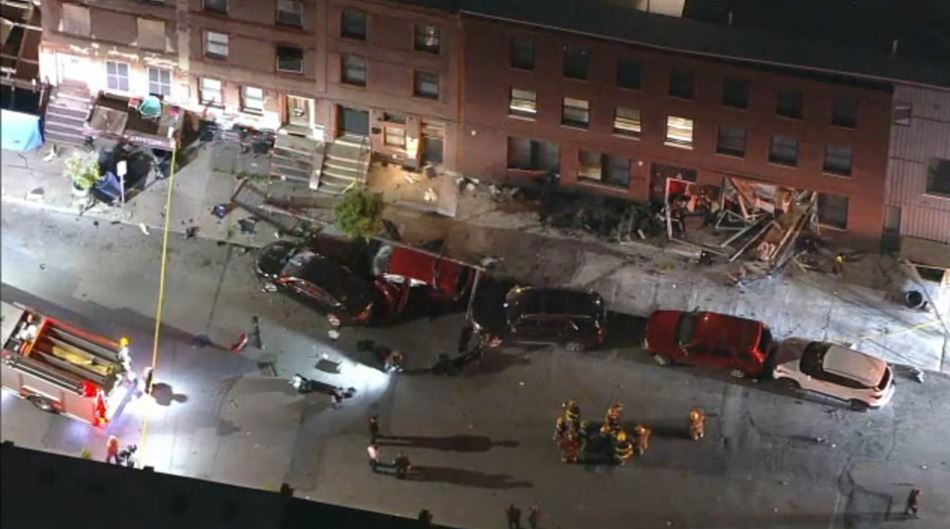 <i></i><br/>At least three people were injured after a multi-vehicle crash left a path of destruction in Philadelphia's Strawberry Mansion at 30th and Diamond streets.
