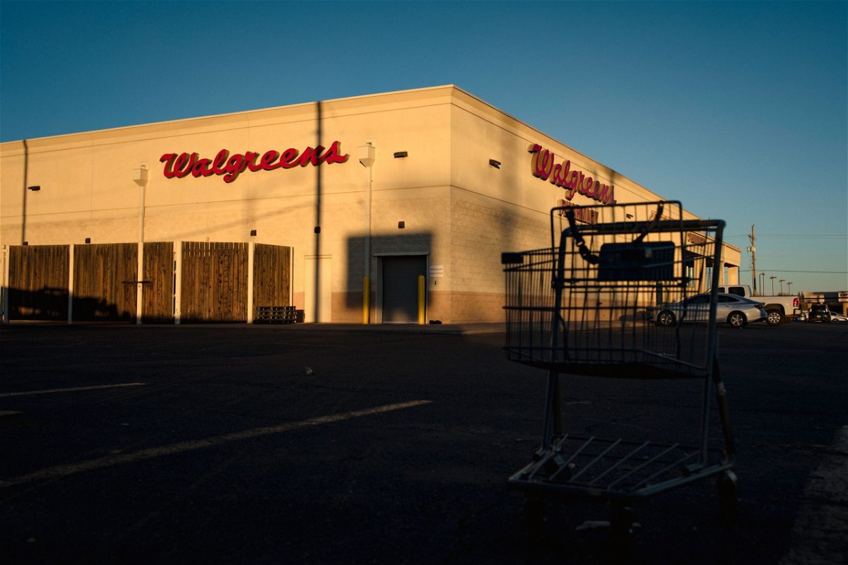 <i>Adria Malcolm/The Washington Post/Getty Images</i><br/>The sun sets on the Walgreens Pharmacy in Clovis