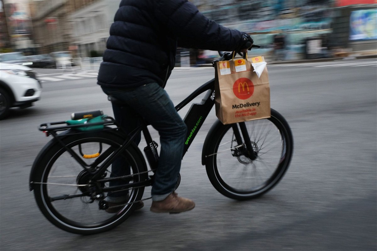 <i>Spencer Platt/Getty Images</i><br/>New York City on Sunday announced a new minimum pay-rate for app food delivery workers.