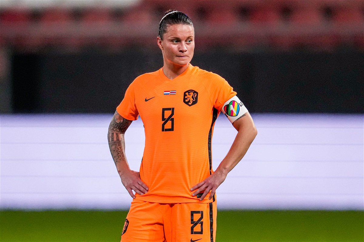 <i>Patrick Goosen/Orange Pictures/BSR Agency/Getty Images</i><br/>Netherlands captain Sherida Spitse wears a 