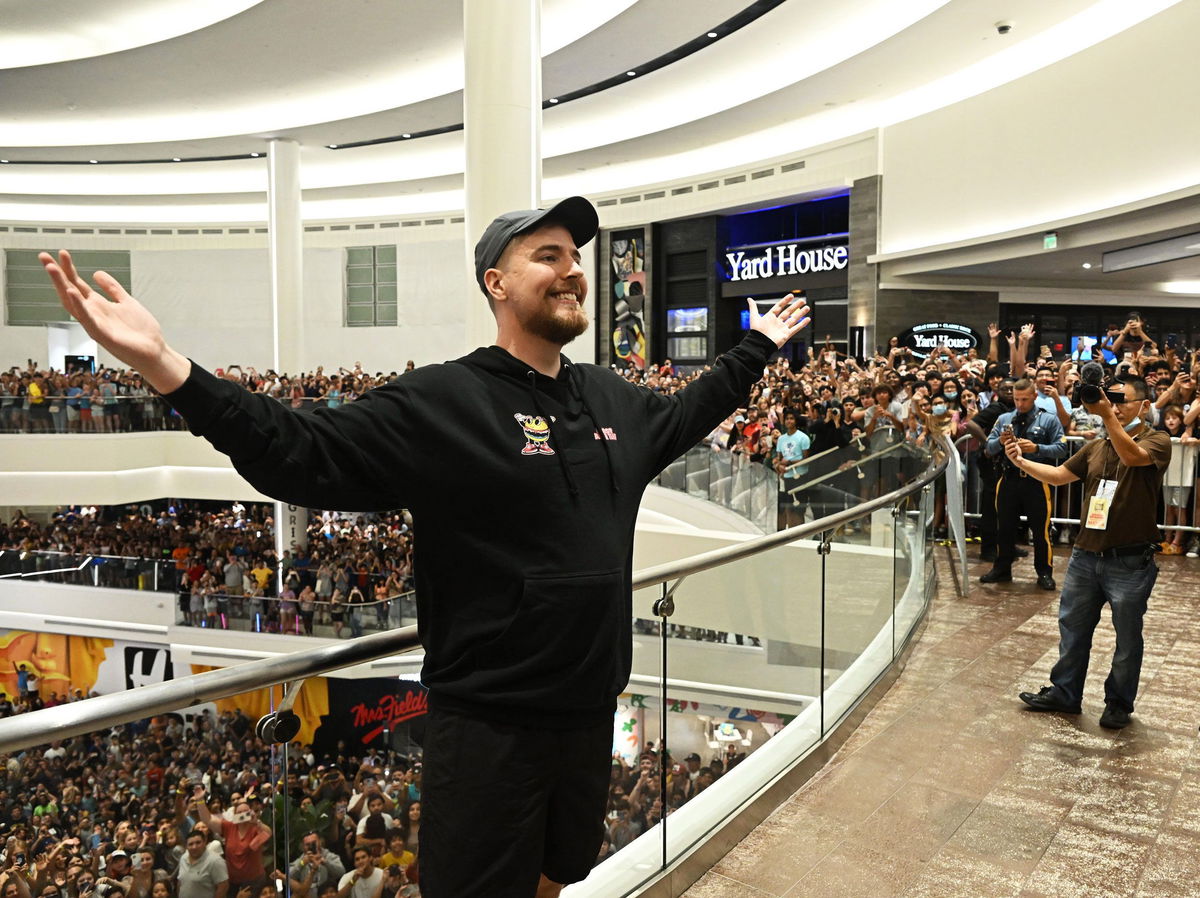 <i>Dave Kotinsky/Getty Images</i><br/>YouTube star MrBeast poses with fans at the launch of the first physical MrBeast Burger restaurant at a mall in East Rutherford