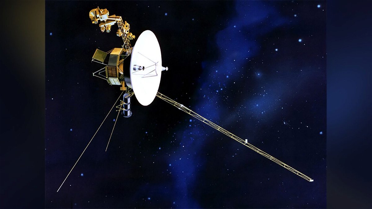 <i>NASA/JPL</i><br/>Voyager 2 signal detected
