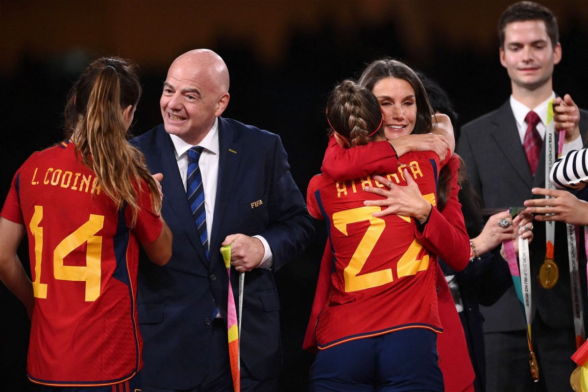 <i>Franck Fife/AFP/Getty Images</i><br/>FIFA President Gianni Infantino (L) and Queen Letizia of Spain (2nd R) congratulate Spain's defender Laia Codina and forward Athenea del Castillo.
