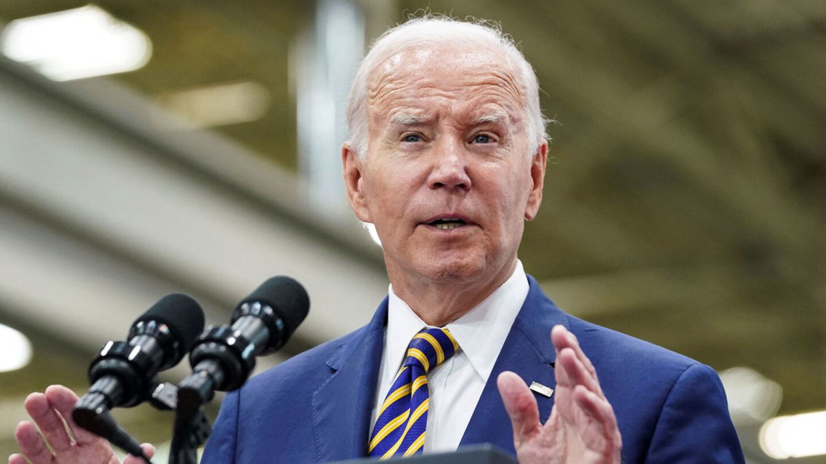 <i>Kevin Lamarque/Reuters</i><br/>President Joe Biden and first lady Dr. Jill Biden will travel to Hawaii on Monday. Biden spoke about the Hawaii wildfires during a visit to Milwaukee on Tuesday