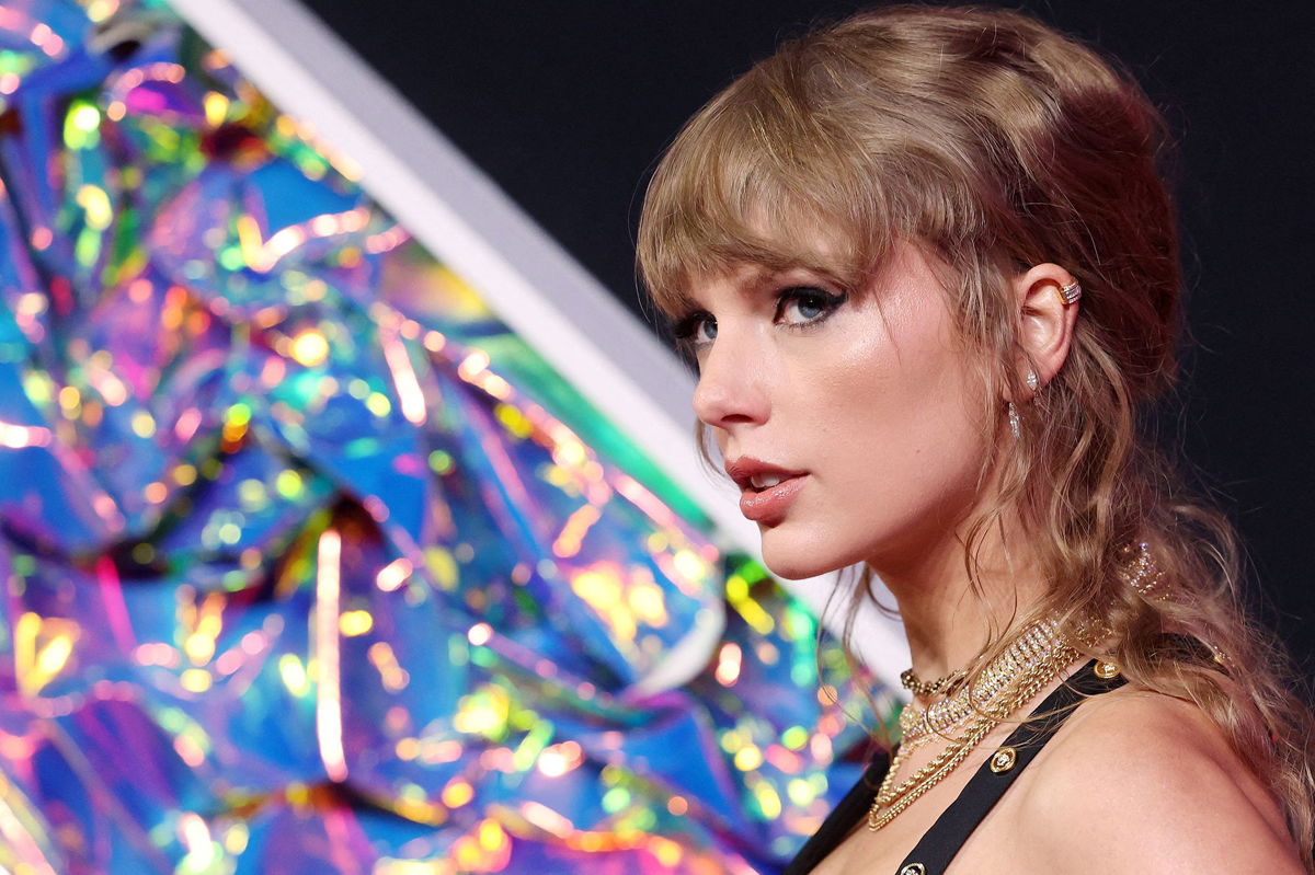 <i>Andrew Kelly/Reuters</i><br/>Taylor Swift attends the 2023 MTV Video Music Awards at the Prudential Center in Newark