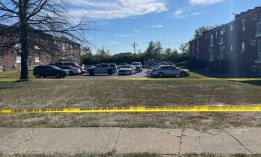 A Lexington 17-year-old boy witnessed a murder-suicide on the city’s North Side.